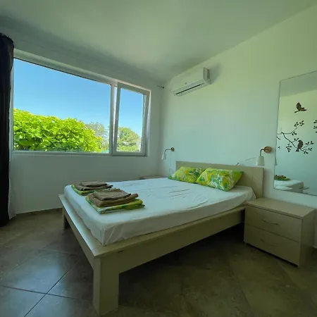 Caprice In Lozenec Kiten (Burgas)